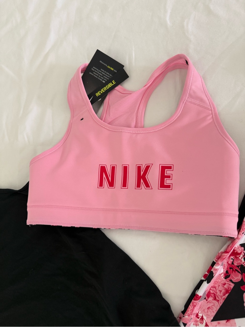Girls Nike Pink Sports Bra, Black Tank & Pink Floral Leggings Sz L 12-14 - Picture 8 of 9